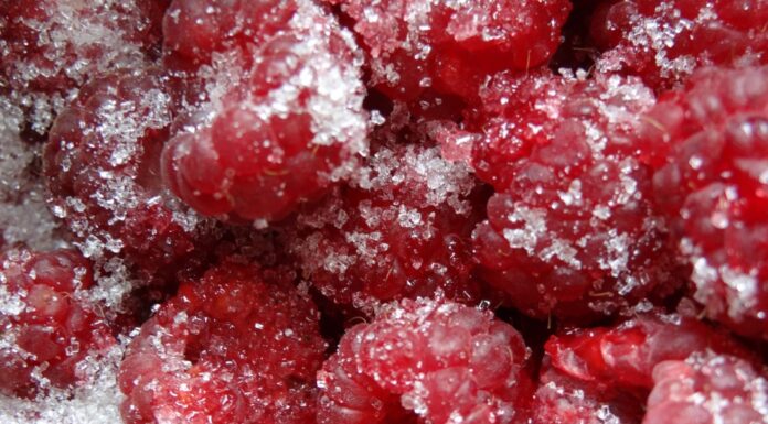 Малина перетертая с сахаром