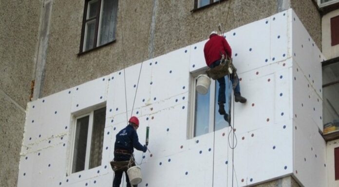 Почему жители квартир утепляют фасады