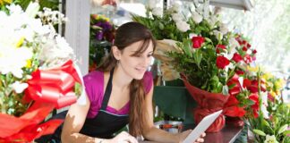 Студия цветов и декора: почему туда обращаются любители самых разных растений, какие товары и услуги там предлагают, где найти цветок, как у любимого киногероя