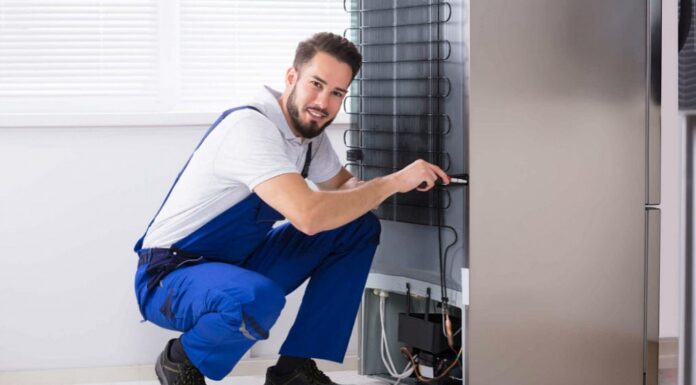 Особенности выбора службы ремонта холодильника