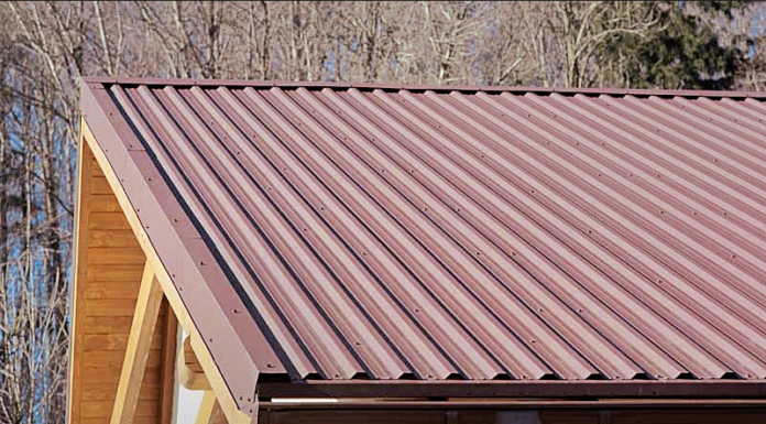 Каким должен быть профнастил для кровли