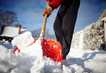 Лопата для уборки снега