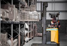 Для чего используется штабелер?