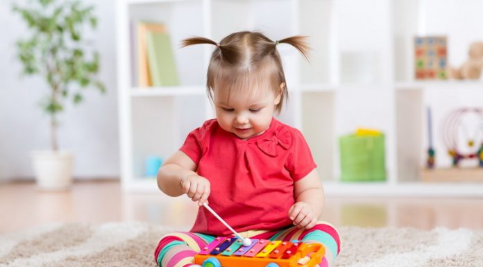 Как выбрать подарок ребенку?