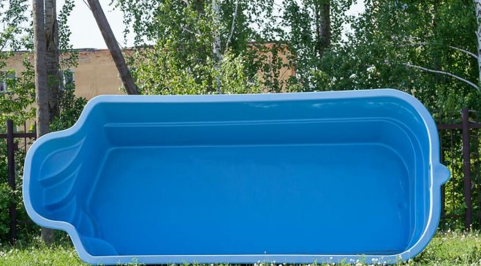 Полиэтиленовые ванны: особенности и плюсы