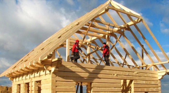 Профессиональное возведение дома из бруса и его плюсы