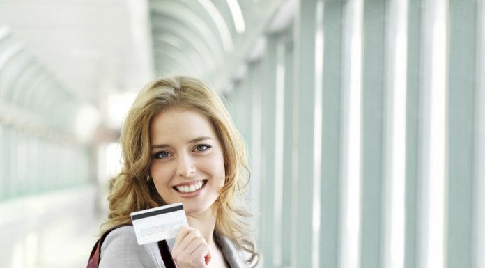 Где можно оформить кредитную карту без отказа, и на каких условиях