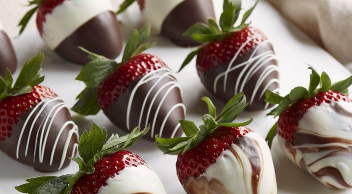 Клубника в шоколаде: романтический и вкусный подарок