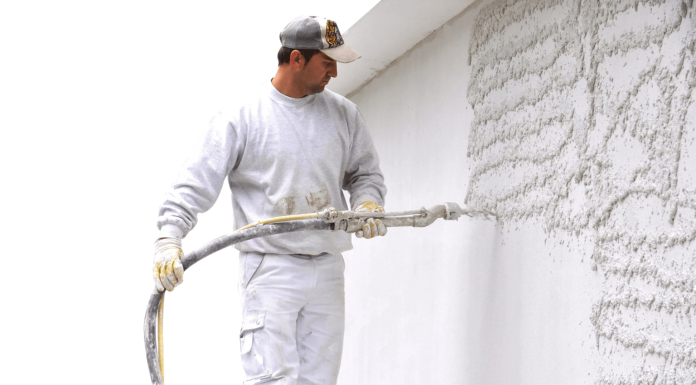 Механизированная штукатурка и шпаклевка стен: особенности