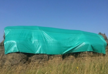 Тарпаулиновый тент: его использование, состав и классификация