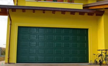 Как правильно выбрать и установить гаражные ворота: советы