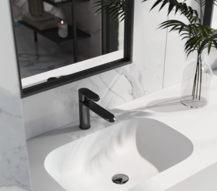 Европейский минимализм: применение в нем искусственного камня