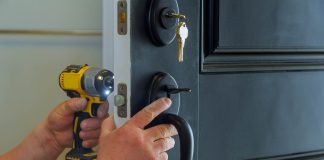 Какие инструменты нужны для самостоятельного открытия замка: советы