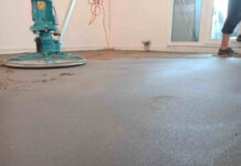 Ошибки при укладке полусухой стяжки в коттедже: как их избежать