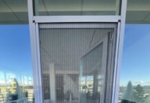 Москитная сетка плиссе: плюсы, установка и уход