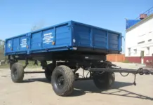 Тракторные прицепы: типы, характеристики и советы по выбору