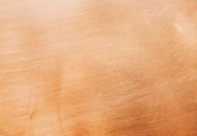 Как создают бронзовые листы: от сплава до финишной обработки