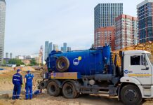 Профессиональная откачка канализации в торговых центрах: зачем это нужно