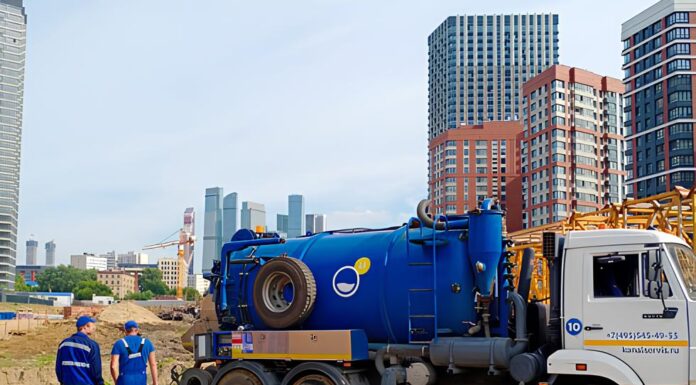 Профессиональная откачка канализации в торговых центрах: зачем это нужно