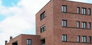 Как выбрать декоративную плитку: основные характеристики и советы