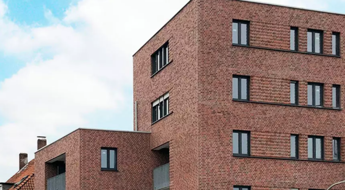 Как выбрать декоративную плитку: основные характеристики и советы