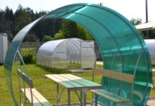 Производство монолитного поликарбоната: процесс, особенности и плюсы