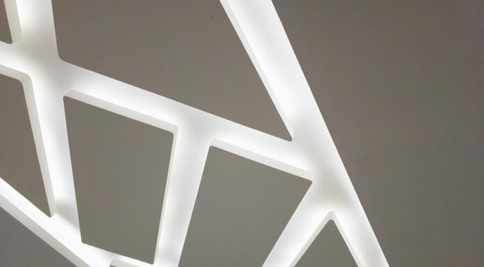 Комплектующие для натяжных потолков: от выбора до монтажа