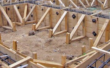 Вторичное использование опалубки: плюсы и особенности покупки б/у конструкций