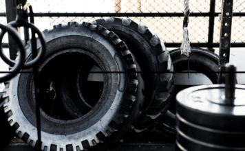Зачем нужны специализированные грузовые шины: различия для разных типов транспорта