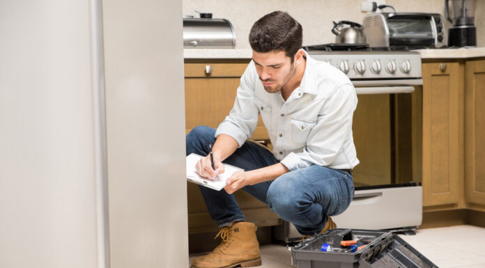 Профессиональный ремонт холодильников: когда обращаться к мастеру в Алматы