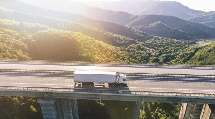 Что такое мультимодальные грузоперевозки: особенности способа