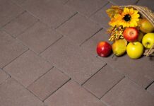 Тротуарная плитка: как выбрать оптимальный вариант для двора и сада