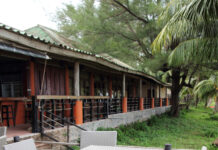 Ремонт садовой мебели, как склеить треснувшую пластиковую мебель