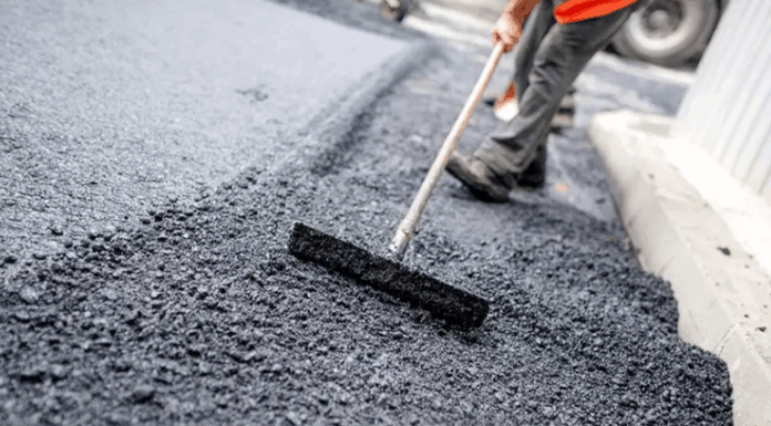 Ямочный ремонт дорог в Санкт-Петербурге: быстрое и эффективное решение проблем покрытия