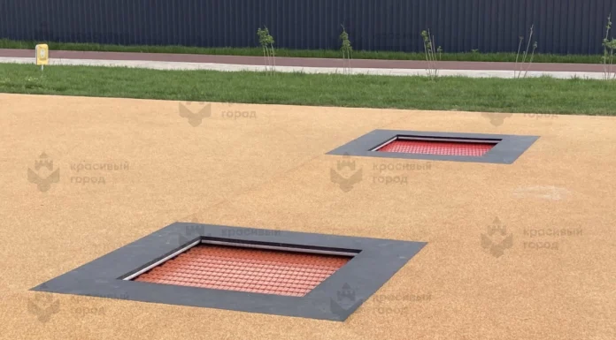 Батуты на улице: в каких случаях их устанавливают во дворе