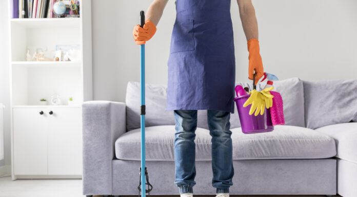 Уборка коттеджей под ключ: что входит в услугу и как заказать