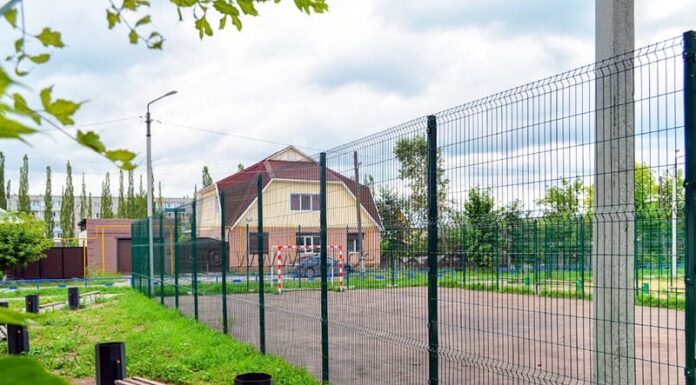 Производство секционных заборов: основные этапы и технологии